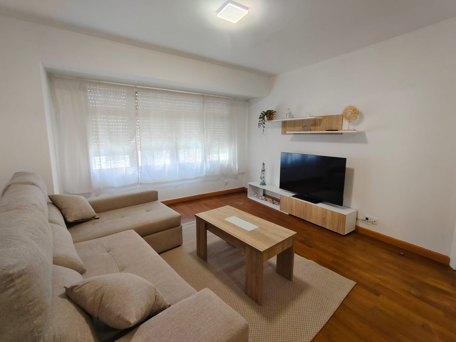 Alquiler Piso en Carballo - Completo 1º Piso
